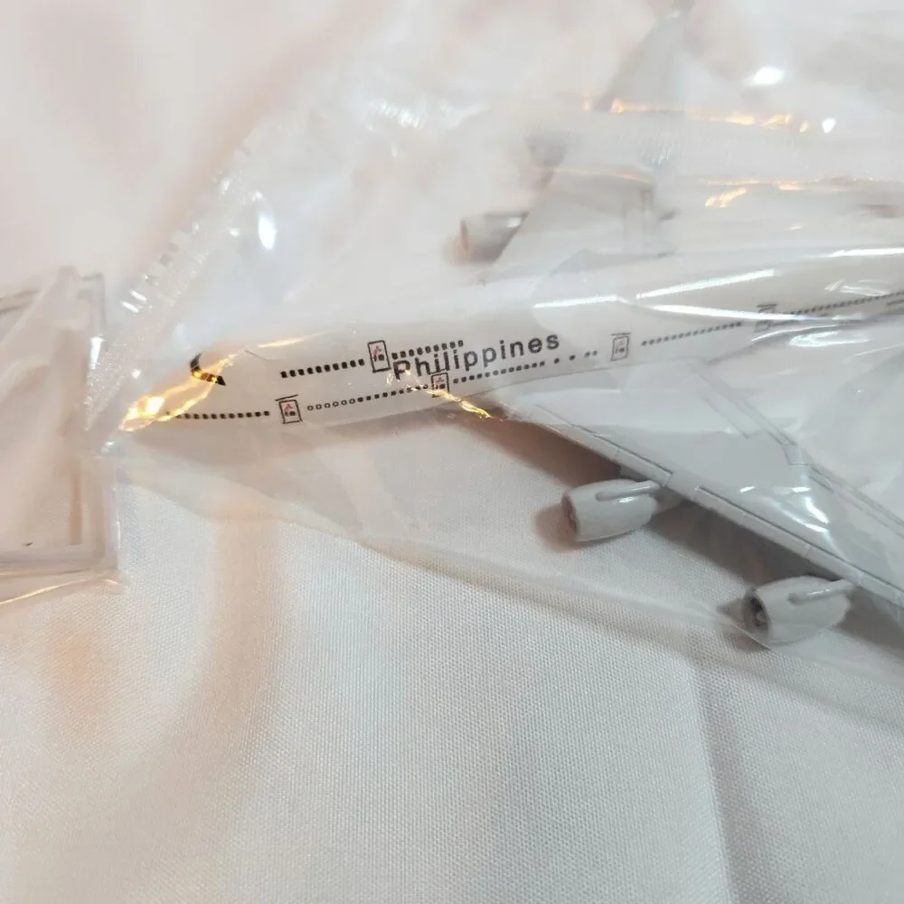 Tang Dynasty Philippine Airlines Boeing 747-400 1:400 Diecast Model 16cm Stand